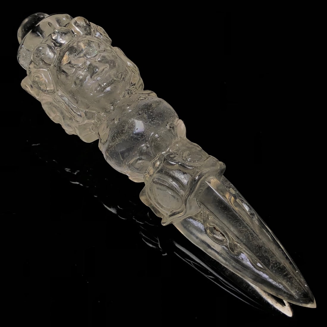 An Exquisite Crystal Vajry Pestle Pendant: An Exquisite Crystal Vajry Pestle Pendant,Size:117mmx30mm,Weight:93.8g 水晶金刚杵挂件