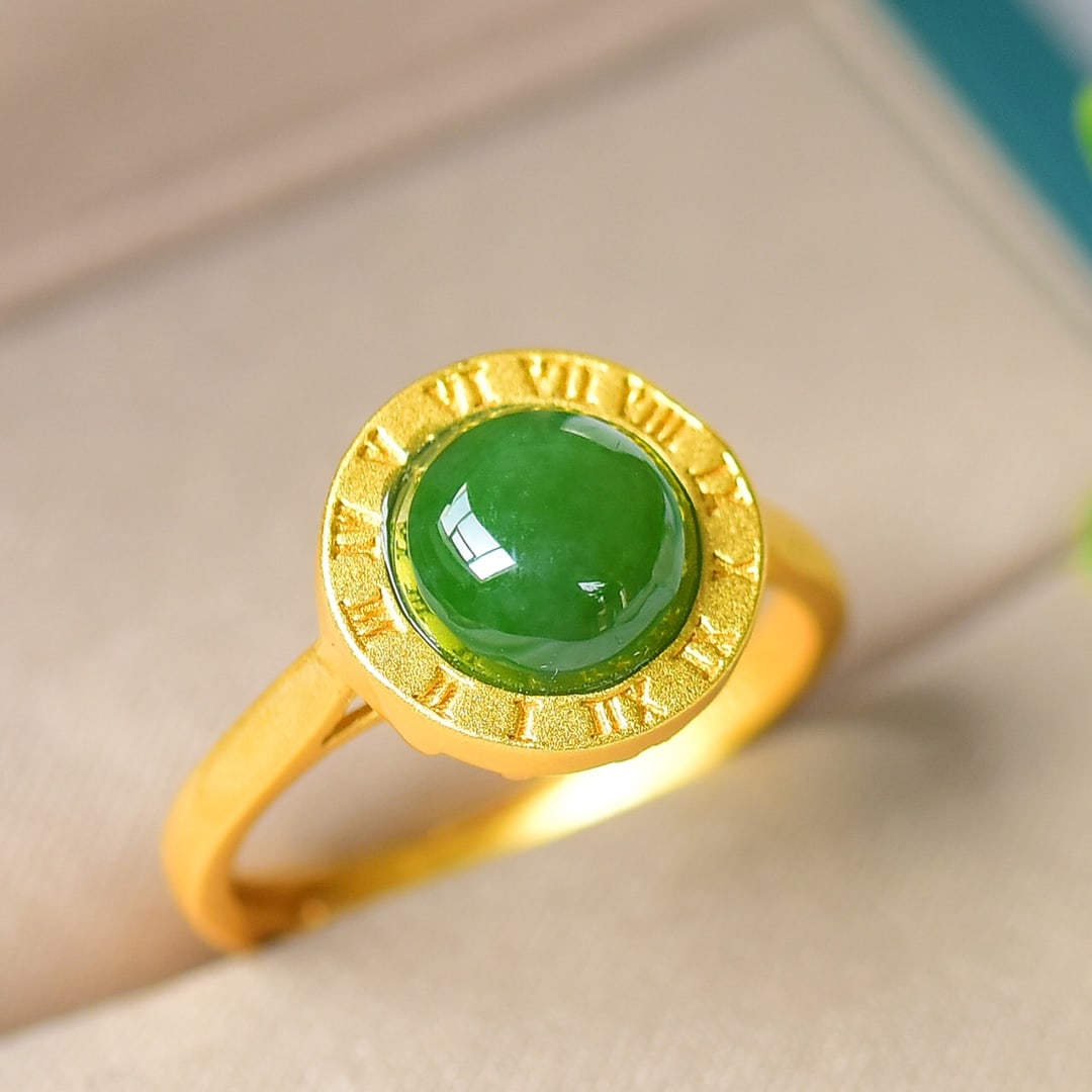 An Exquisite Sterling Silver-Gold Plated Inlaid Jasper Ring: An Exquisite Sterling Silver-Gold Plated Inlaid Jasper Ring 纯银镀金镶碧玉戒指