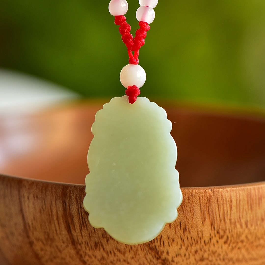 An Exquisite White Jade Monkey Pattern Pendant - 5
