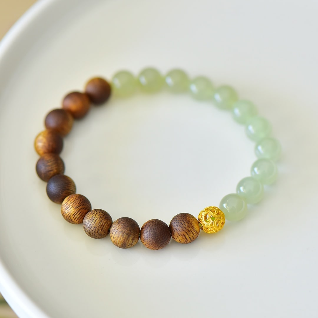 An Exquisite Greenish Jade Eaglewood Bracelets: An Exquisite Greenish Jade Eaglewood Bracelets,Size:8mmx8mm 青白玉沉香木手串