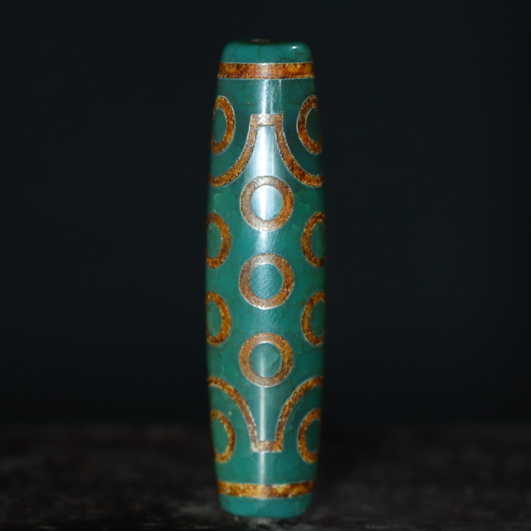 An Exquisite Twenty-one Eyes Dzi Bead Pendant: An Exquisite Twenty-one Eyes Dzi Bead Pendant，Size：58mmx14mm，Weight：21g 二十一眼天珠挂件