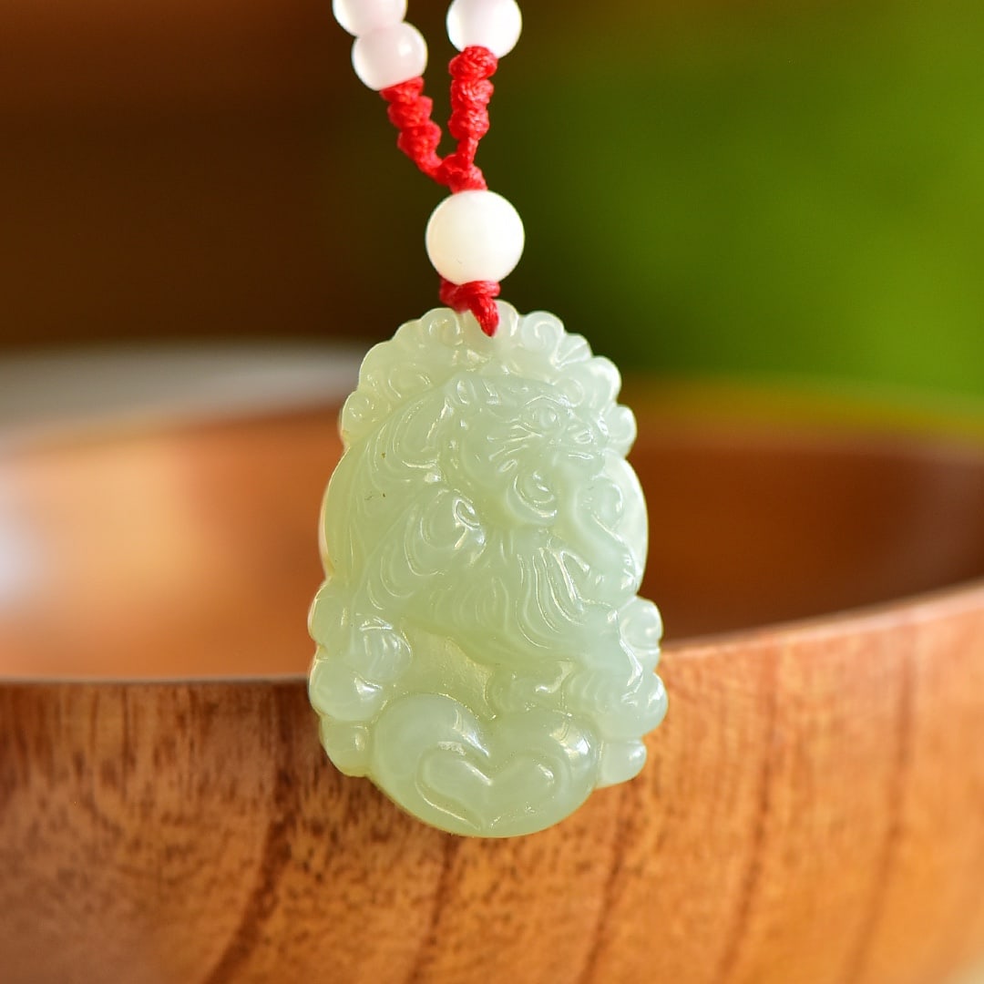 An Exquisite White Jade Tiger Pattern Pendant - 4