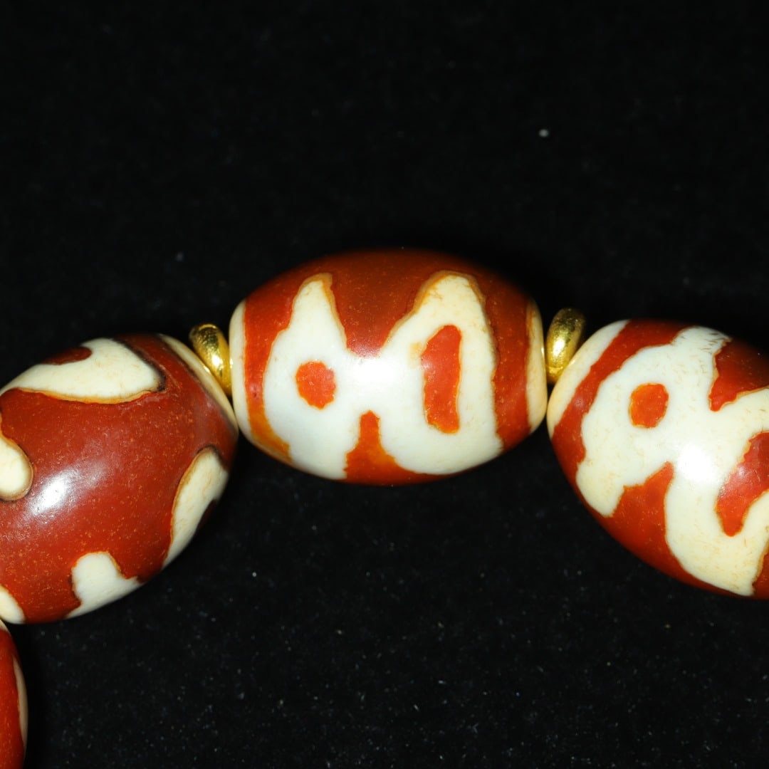 An Exquisite Dzi Bead Bracelets - 5