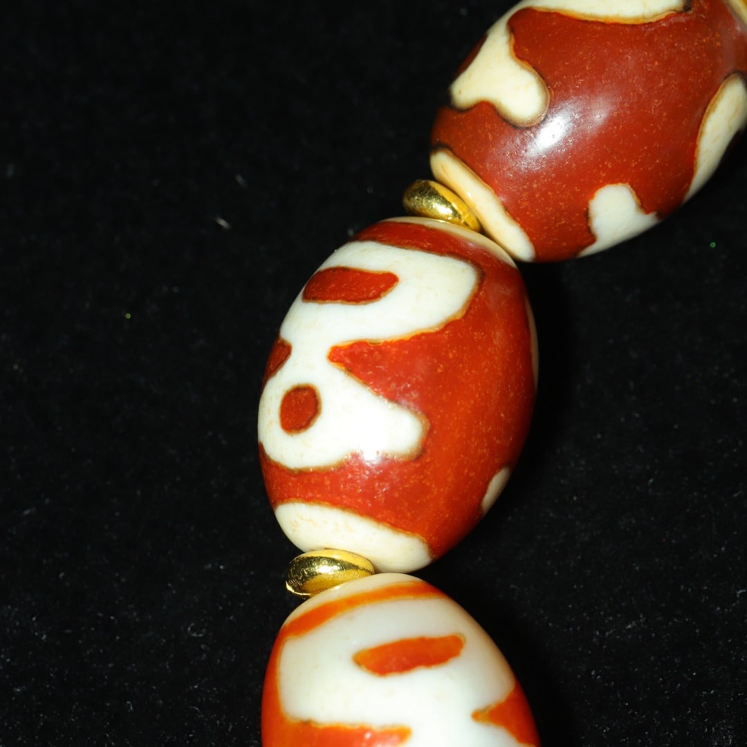 An Exquisite Dzi Bead Bracelets - 7