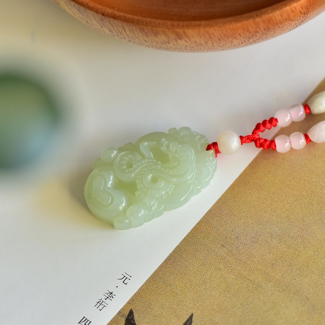 An Exquisite White Jade Rooster Pattern Pendant - 2