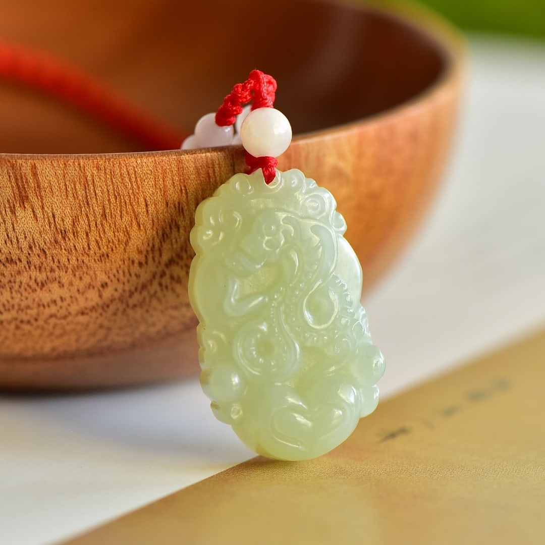 An Exquisite White Jade Rooster Pattern Pendant - 3