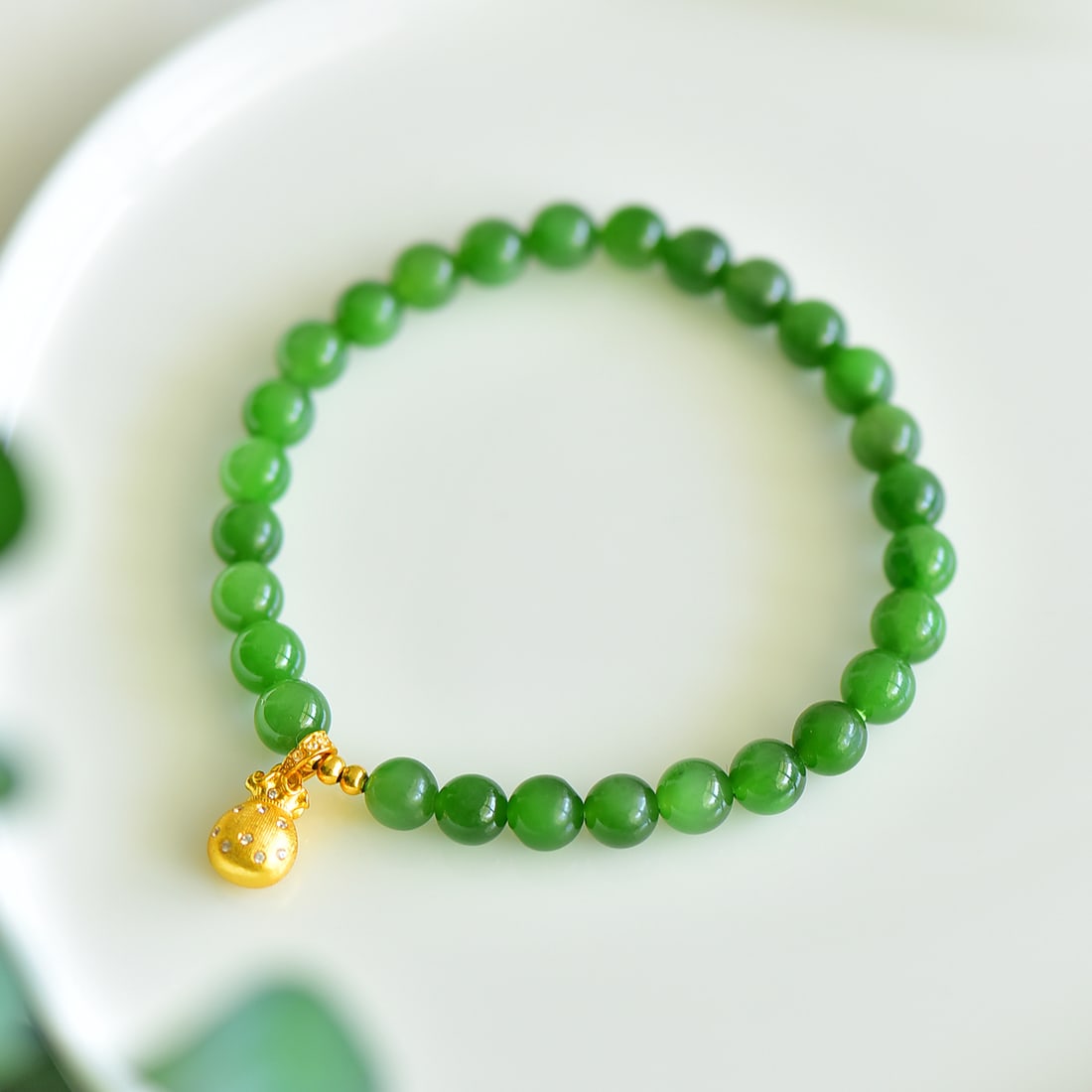 An Exquisite Jasper Bracelets - 4