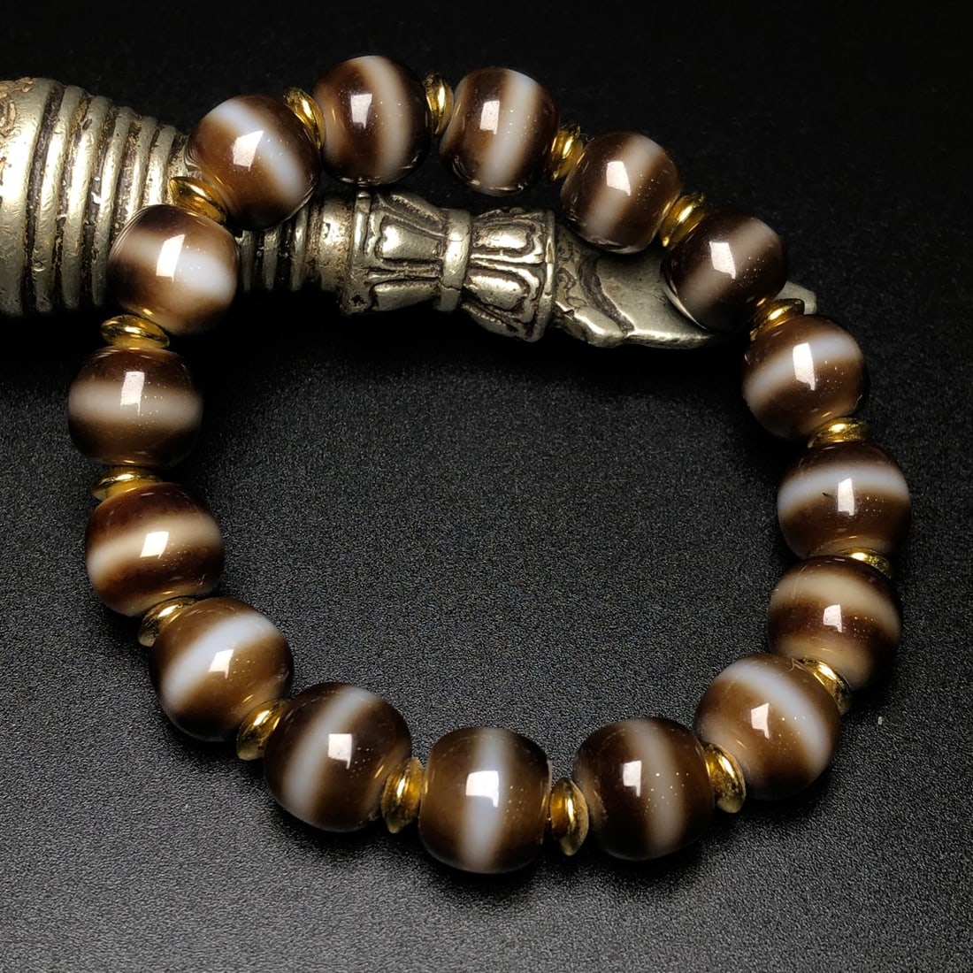 An Exquisite Agate Bracelets - 4