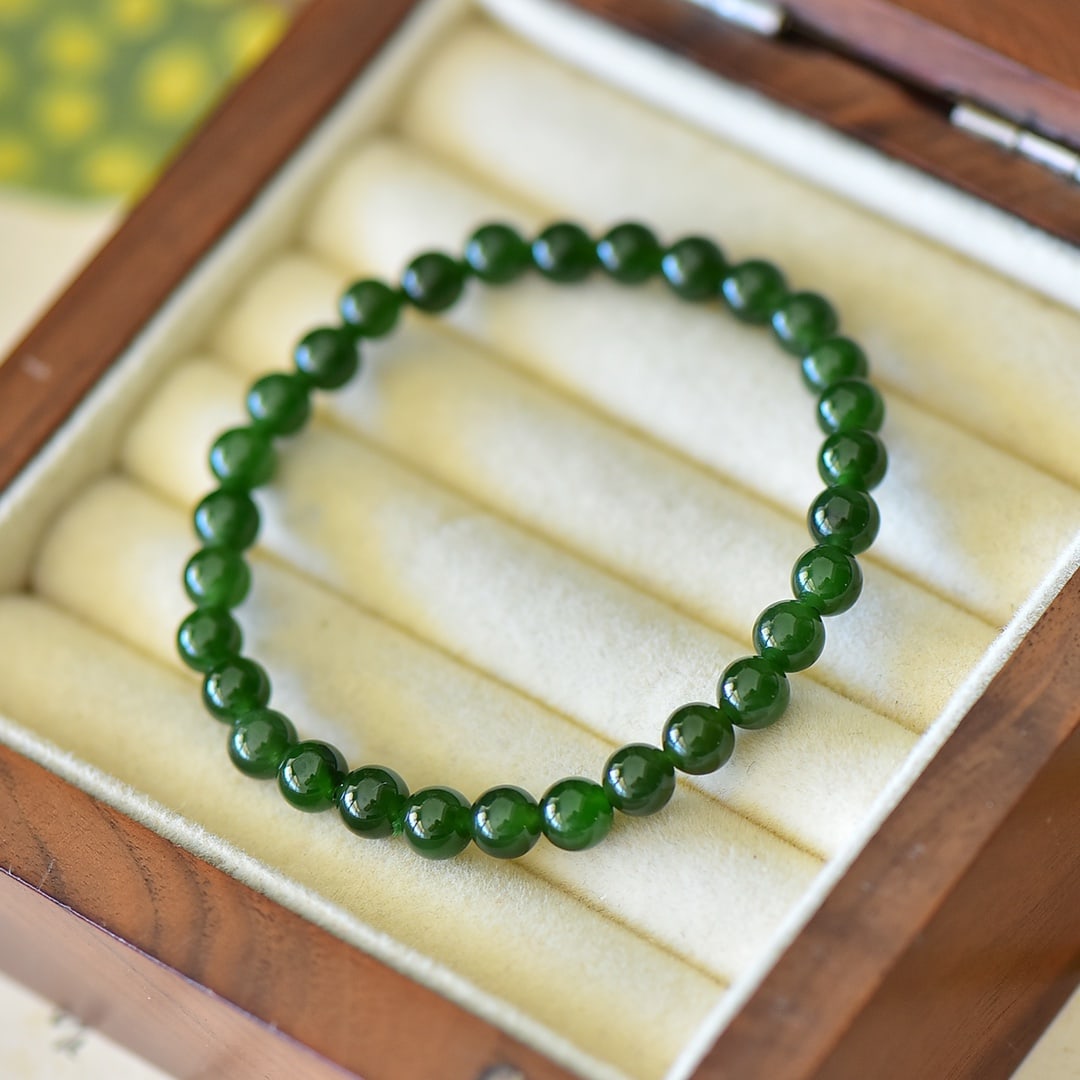 An Exquisite Jasper Bracelets - 3