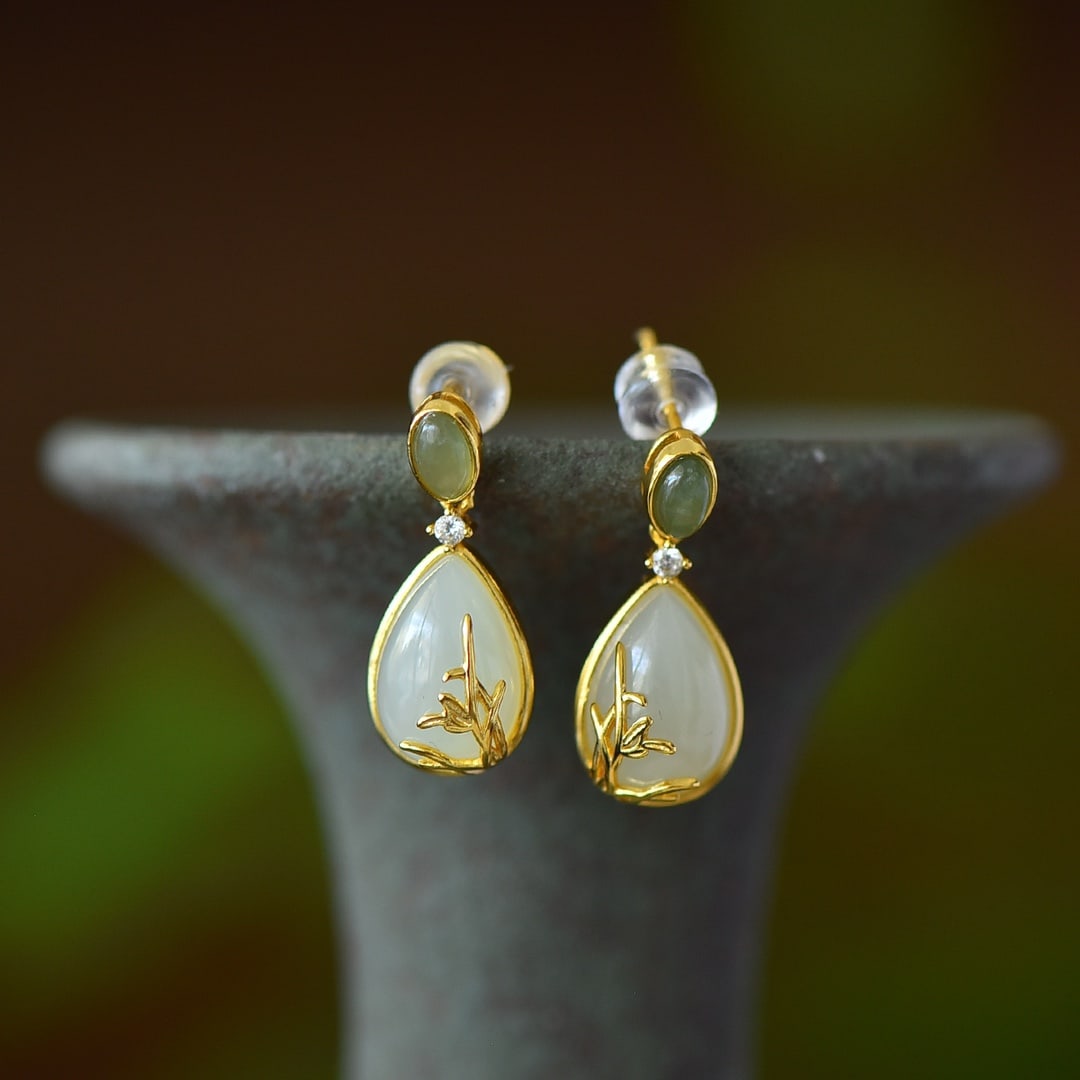 A Pair of Exquisite Sterling Silver-Gold Plated Inlaid White Jade Earrings, Inlaid Jasper: A Pair of Exquisite Sterling Silver-Gold Plated Inlaid White Jade Earrings, Inlaid Jasper,Size:8mmx12mm 