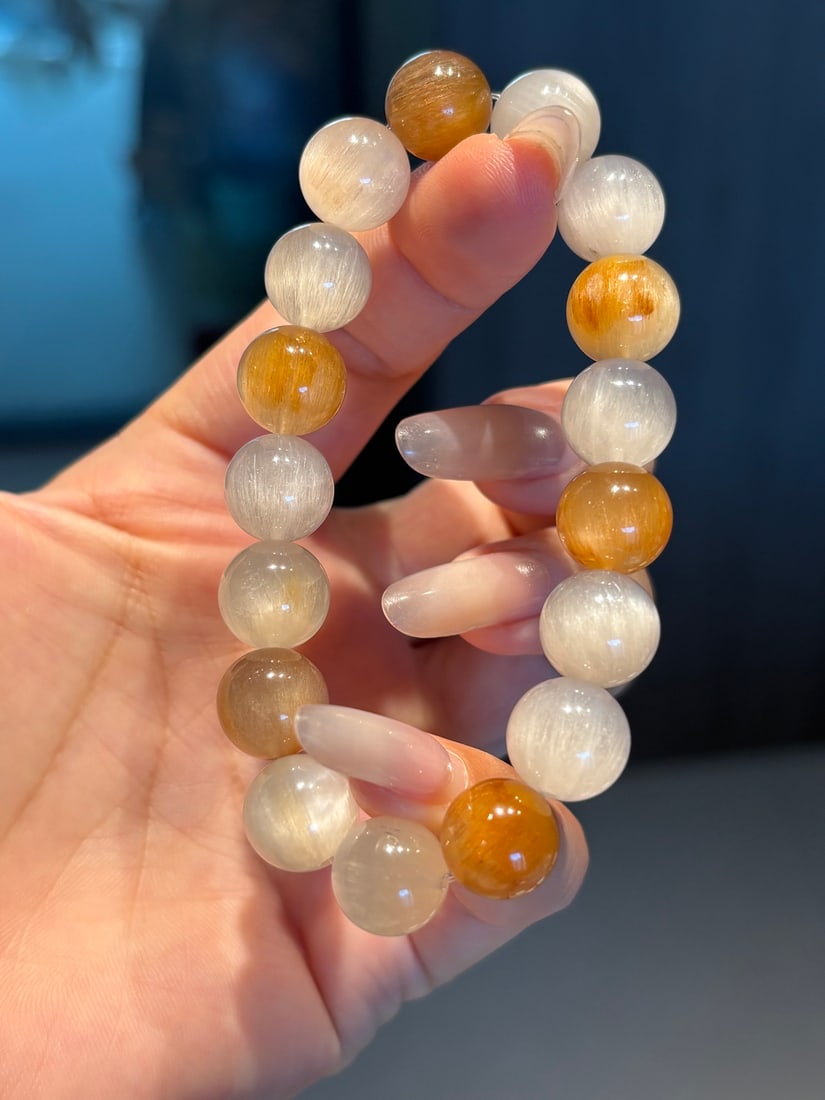 An Exquisite Crystal Bracelets - 4