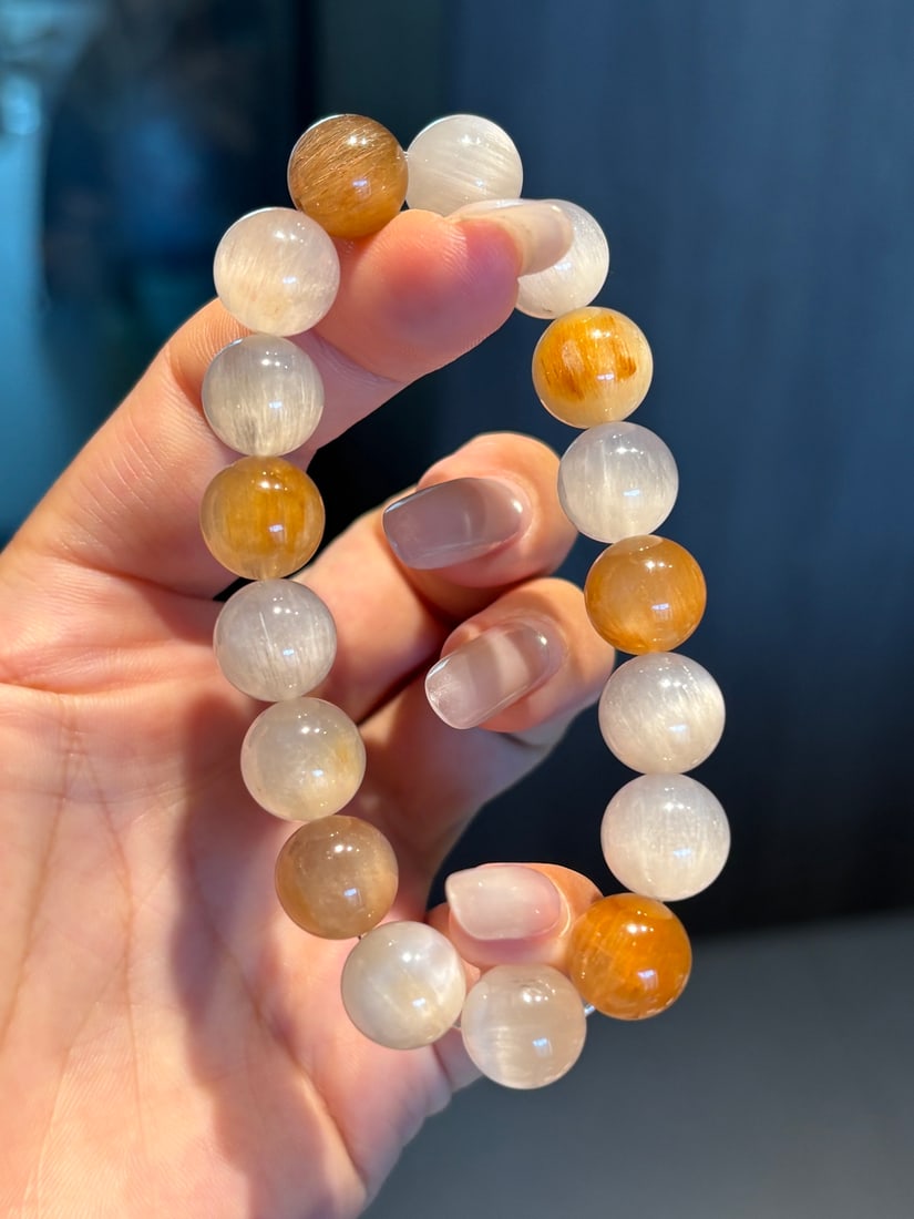 An Exquisite Crystal Bracelets - 5