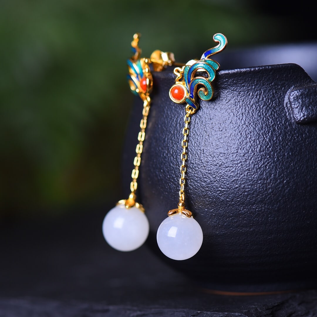 A Pair of Exquisite Sterling Silver-Gold Plated Inlaid White Jade Earrings: A Pair of Exquisite Sterling Silver-Gold Plated Inlaid White Jade Earrings,Size:10mm 一对纯银镀金镶白玉耳环