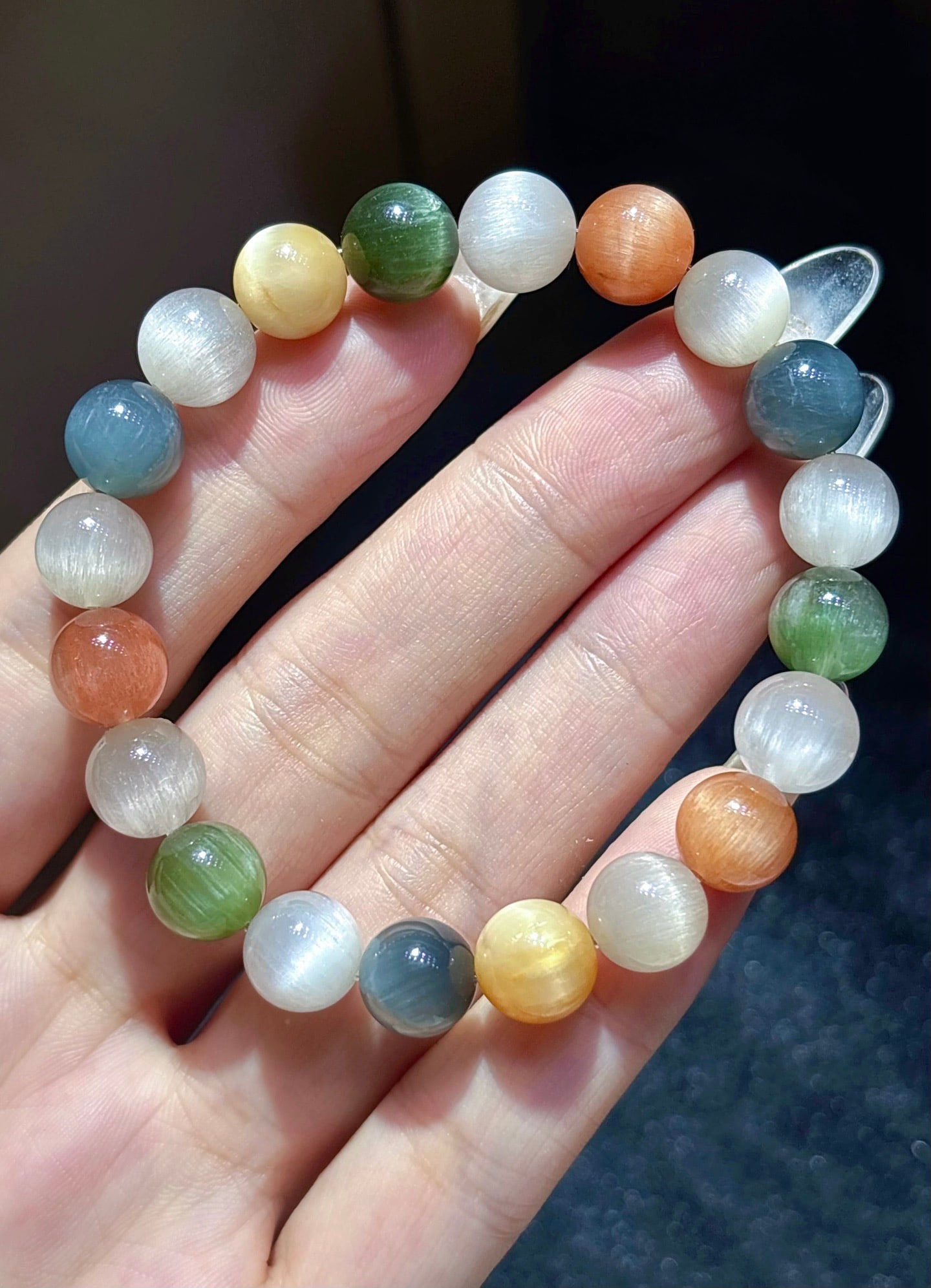 An Exquisite Crystal Bracelets: An Exquisite Crystal Bracelets,Size:9.7mm,Weight:24.5g 水晶手串