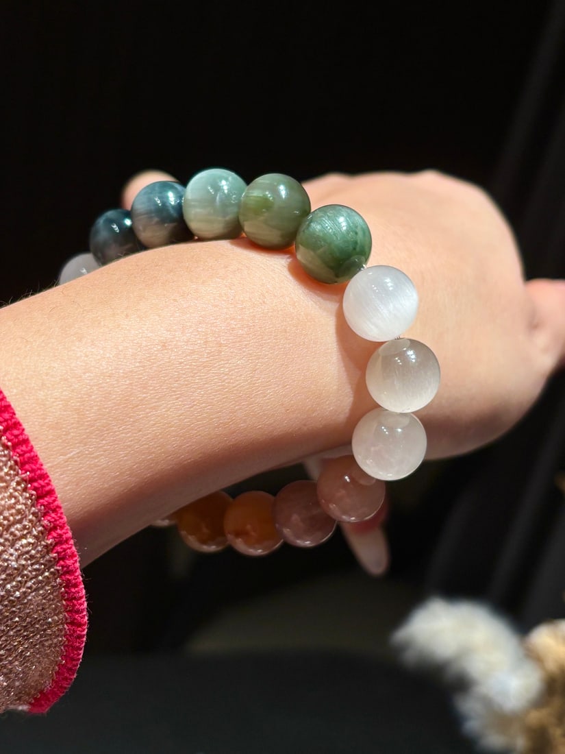 An Exquisite Crystal Bracelets - 5