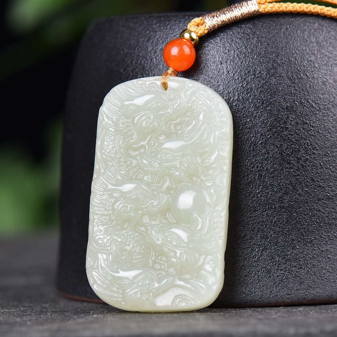 An Exquisite White Jade Dragon Pattern Pendant - 3
