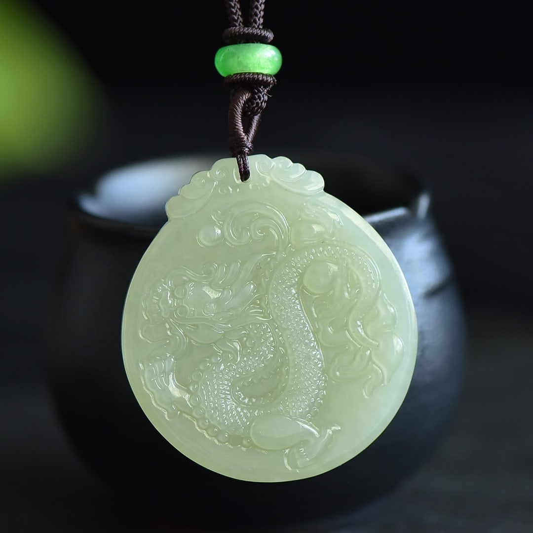 An Exquisite Greenish Jade Dragon Pattern Pendant: An Exquisite Greenish Jade Dragon Pattern Pendant,Size:44mmx48mm 青白玉龙纹吊坠