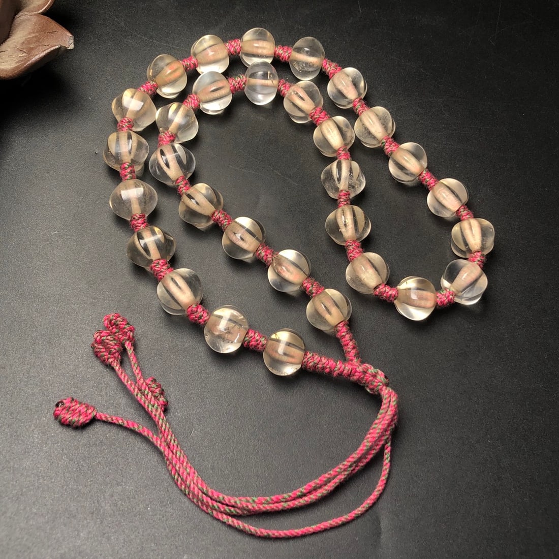 An Exquisite Crystal Necklace - 5