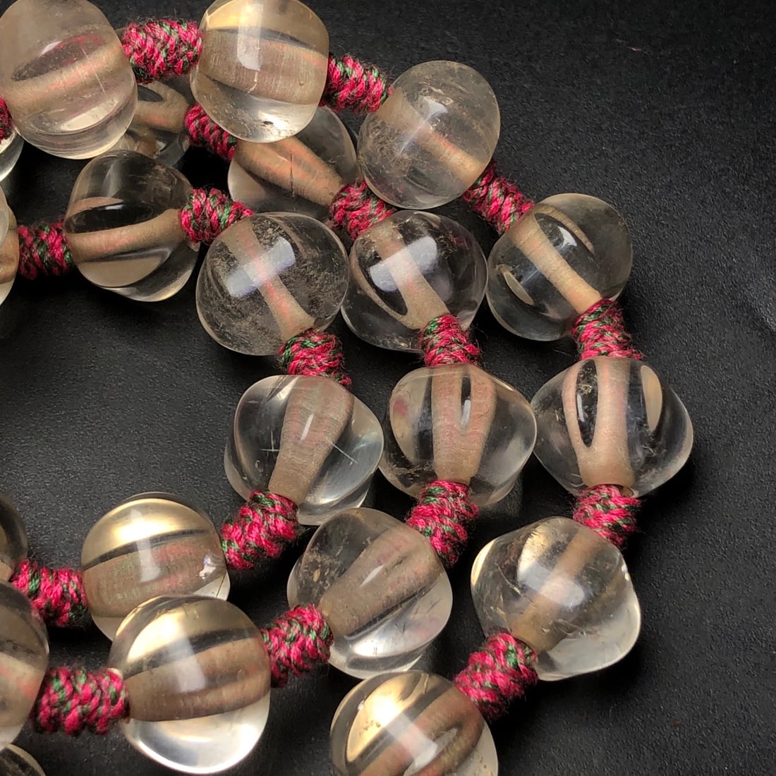 An Exquisite Crystal Necklace - 7