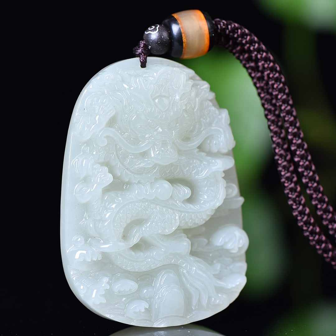 An Exquisite White Jade Dragon Pattern Pendant - 3