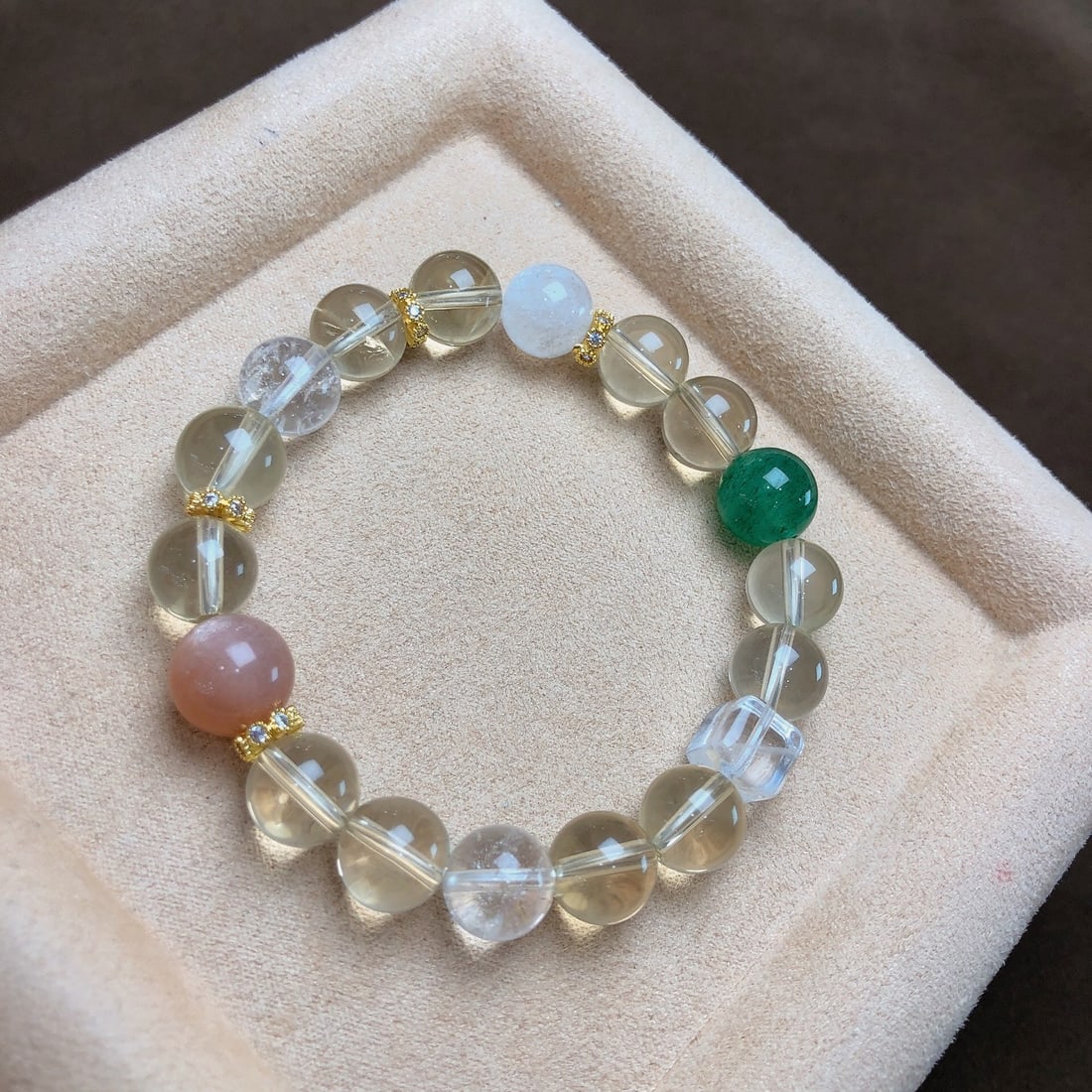 An Exquisite Crystal Bracelets - 8