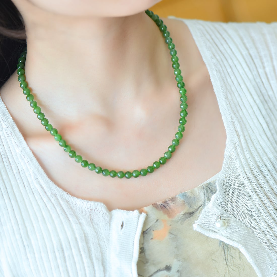 An Exquisite Jasper Necklace: An Exquisite Jasper Necklace,Size:6mm 碧玉项链