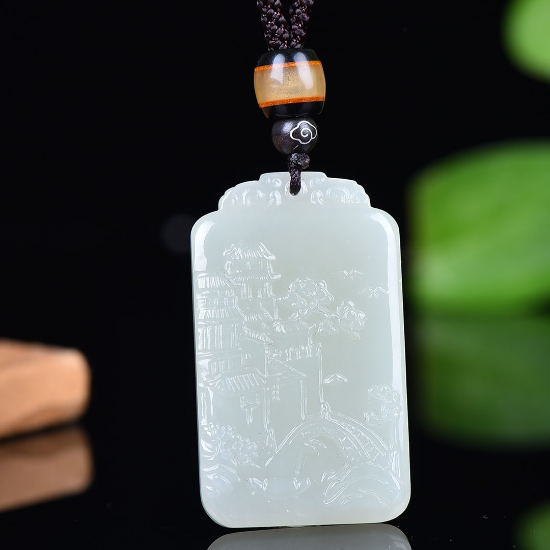 An Exquisite White Jade Dragon Pattern Pendant - 2