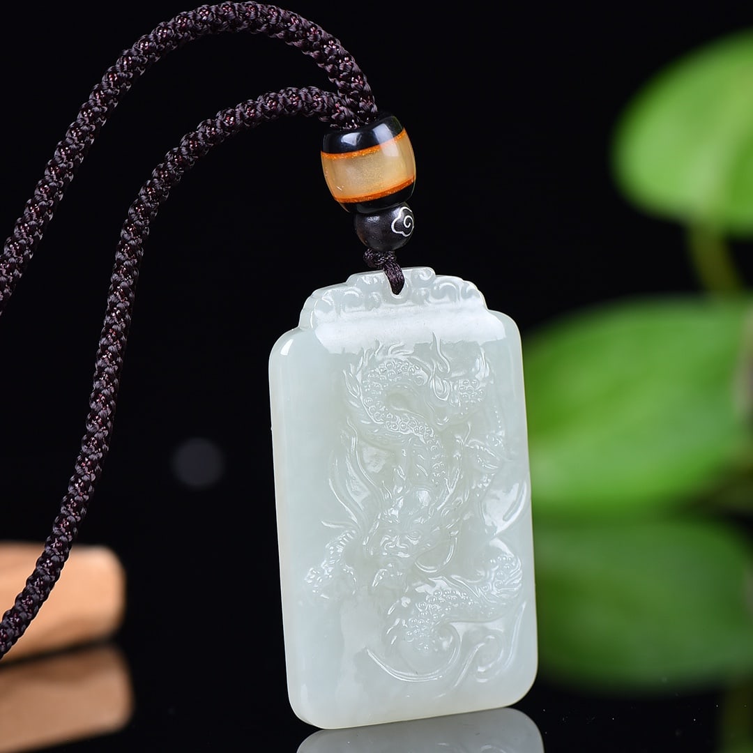 An Exquisite White Jade Dragon Pattern Pendant - 3