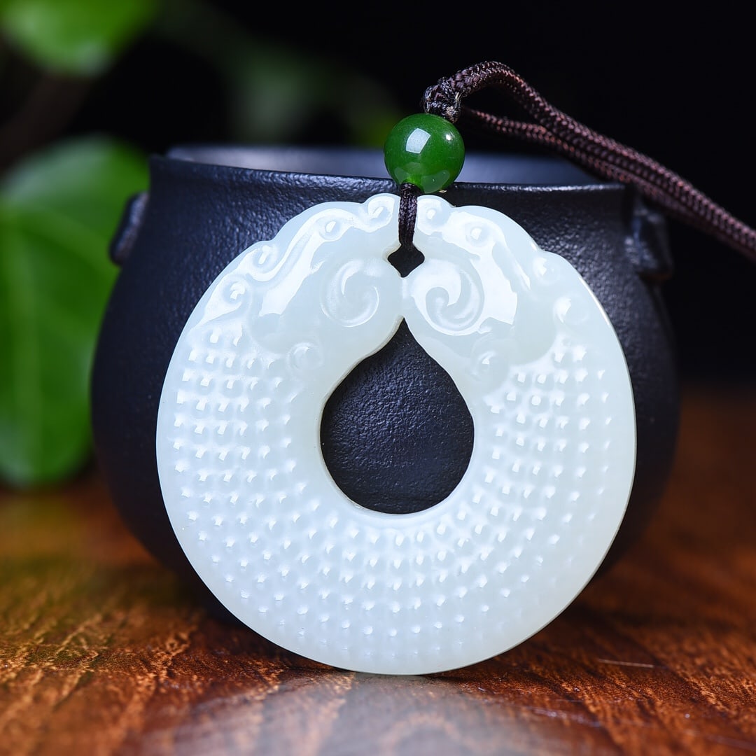 An Exquisite White Jade Dragon Pattern Pendant: An Exquisite White Jade Dragon Pattern Pendant,Size:51mmx51mmx8mm 白玉龙纹吊坠