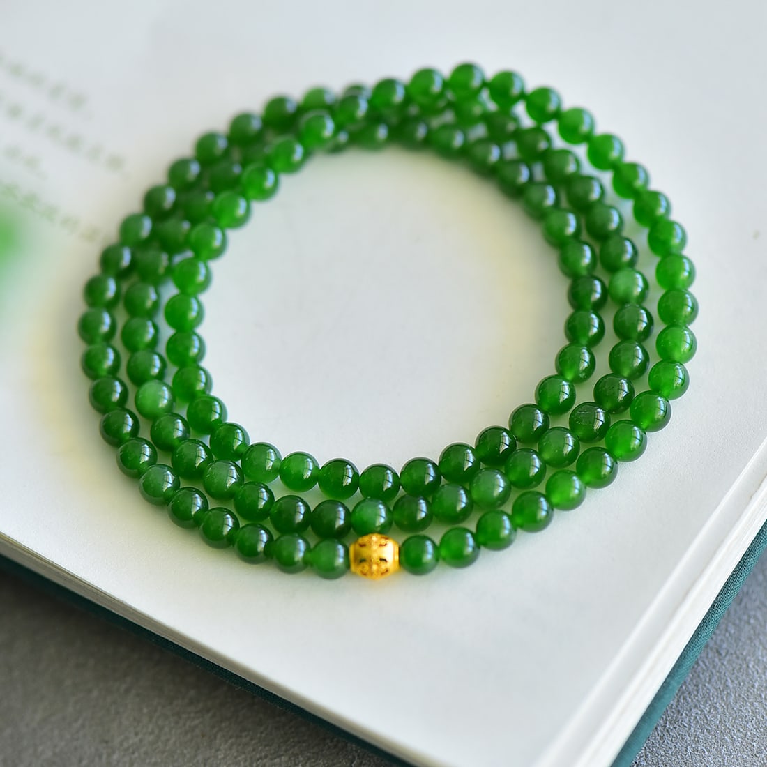 An Exquisite Jasper Bracelets: An Exquisite Jasper Bracelets,Size:5mm 碧玉手串