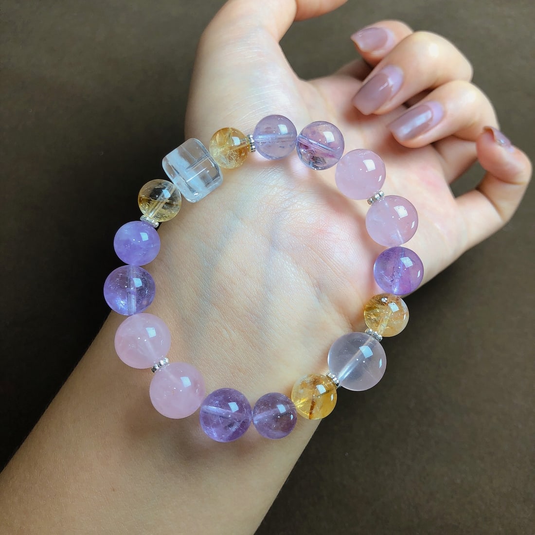 An Exquisite Crystal Bracelets - 2