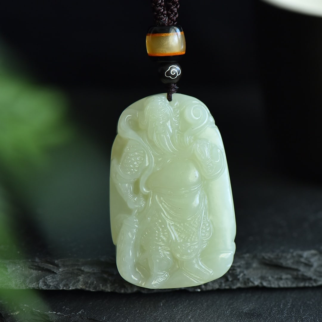 An Exquisite Greenish Jade Guangong Pendant: An Exquisite Greenish Jade Guangong Pendant,Size: 31mmx49mm 青白玉关公像吊坠