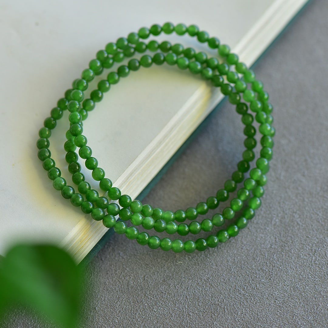 An Exquisite Jasper Bracelets: An Exquisite Jasper Bracelets,Size:4mm 碧玉手串