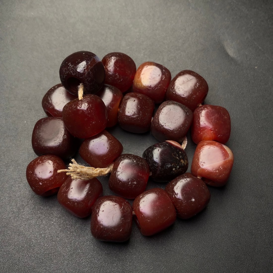 An Exquisite Agate Bracelets - 2