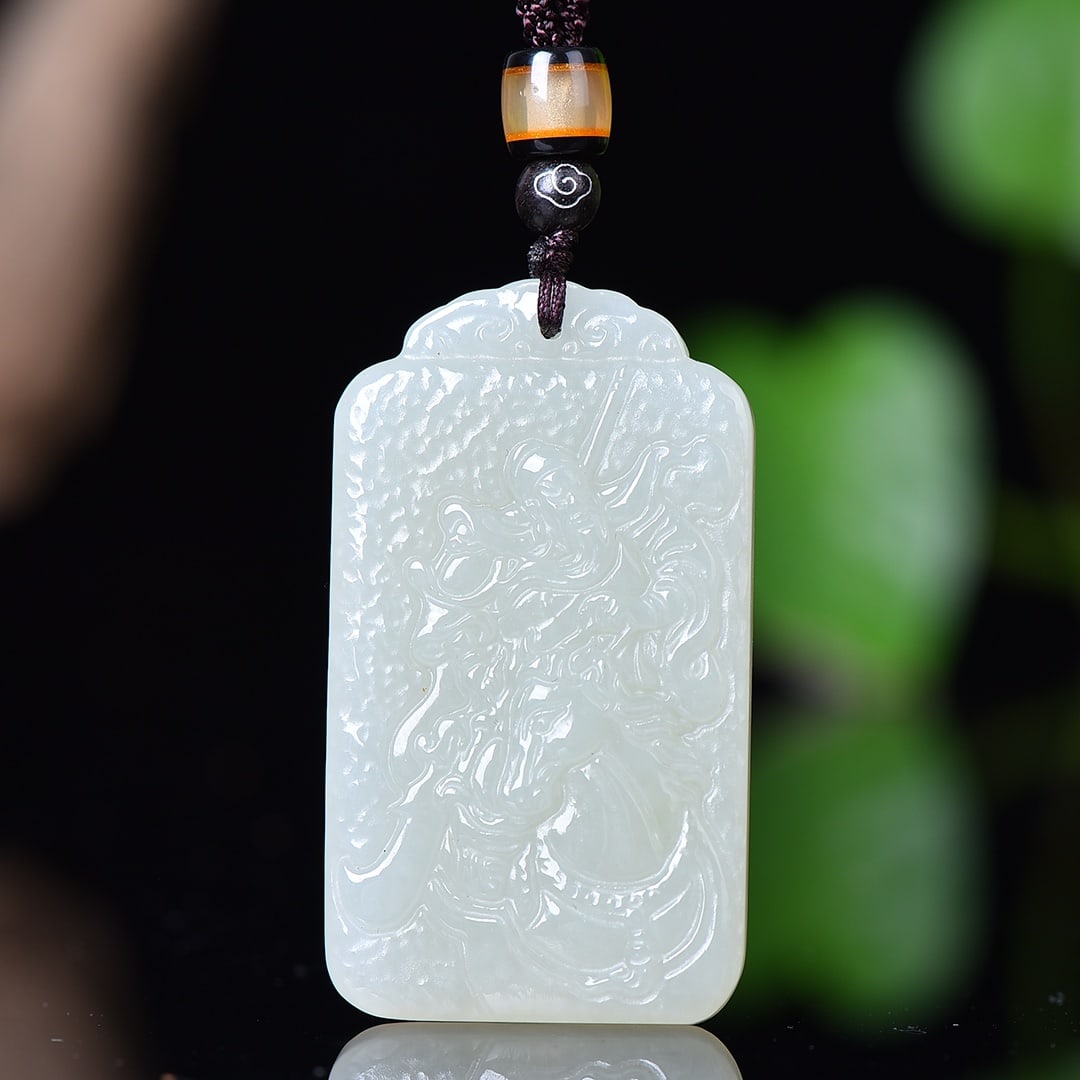 An Exquisite White Jade Guangong and Dragon Pattern Pendant: An Exquisite White Jade Guangong and Dragon Pattern Pendant,Size:30mmx52mm,Weight:32g 