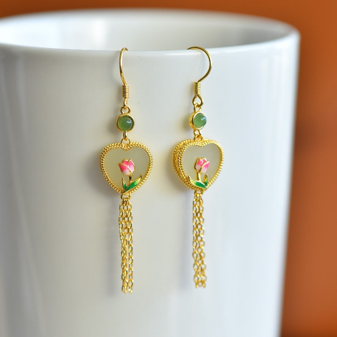 A Pair of Exquisite Sterling Silver-Gold Plated Inlaid White Jade Earrings: A Pair of Exquisite Sterling Silver-Gold Plated Inlaid White Jade Earrings,Size:10mmx10mm 一对纯银镀金镶白玉耳环