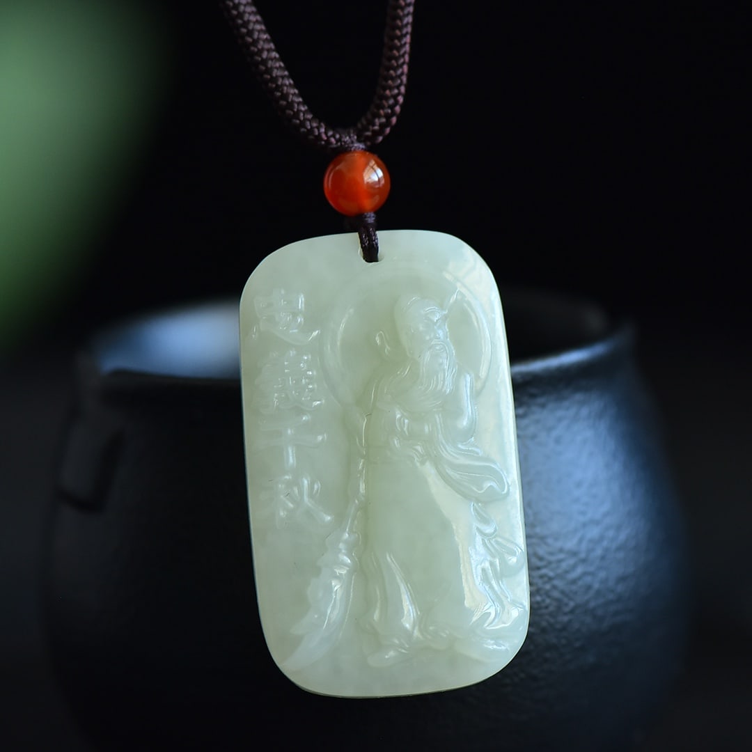 An Exquisite White Jade Guangong and Dragon Pattern Pendant: An Exquisite White Jade Guangong and Dragon Pattern Pendant,Size:44mmx26mm 白玉关公像龙纹吊坠