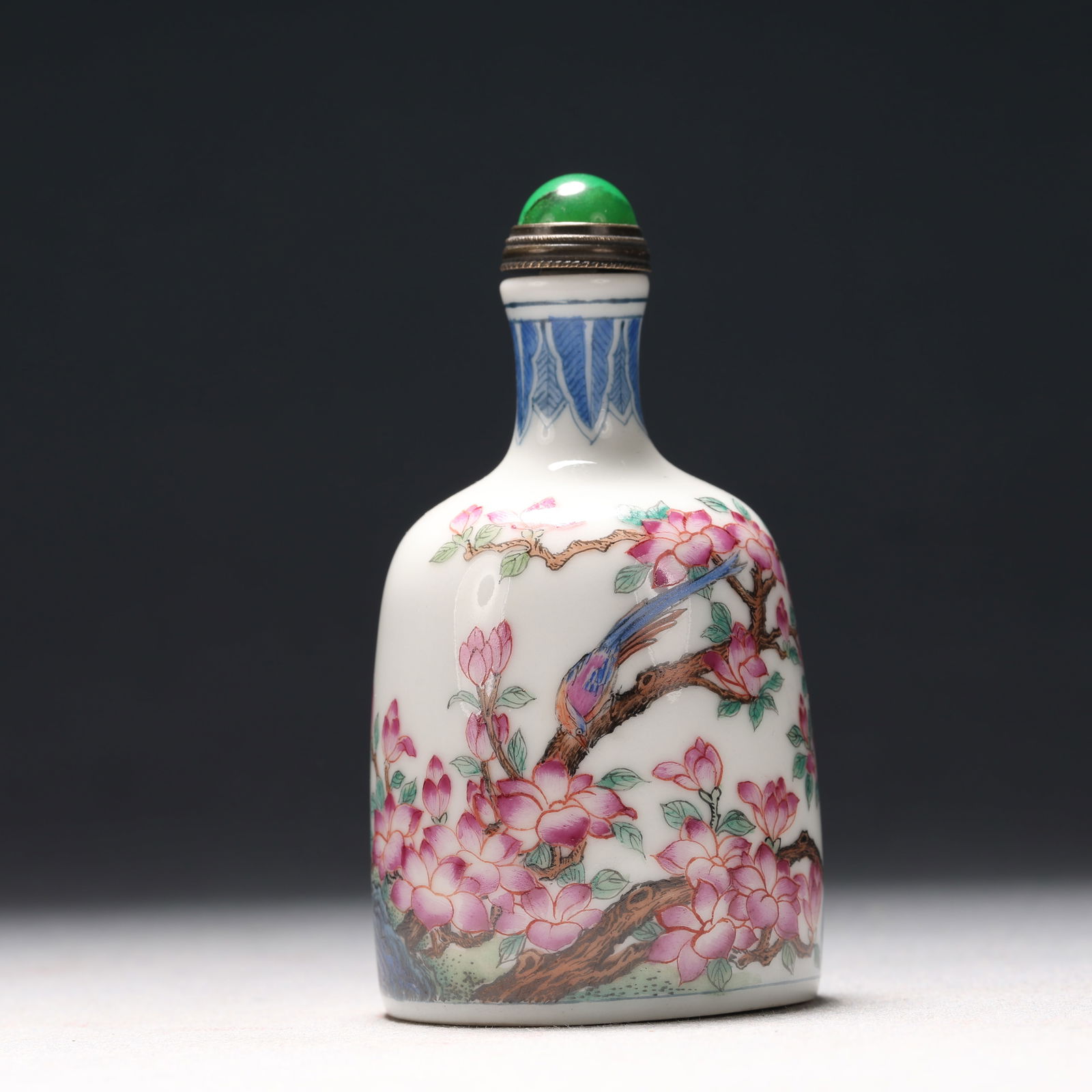 A Fine Enamel Flower and Bird Pattern Porcelain Snuff Bottle: A Fine Enamel Flower and Bird Pattern Porcelain Snuff Bottle, Qing Dynasty, China, Yongzheng Four-character Mark, Size:1.8inx3.3in 瓷胎画珐琅彩花鸟ń