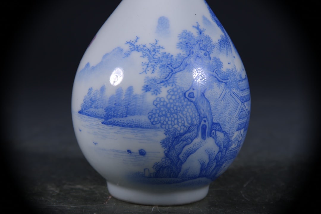 Blue and White Landscape Pattern Vase - 4