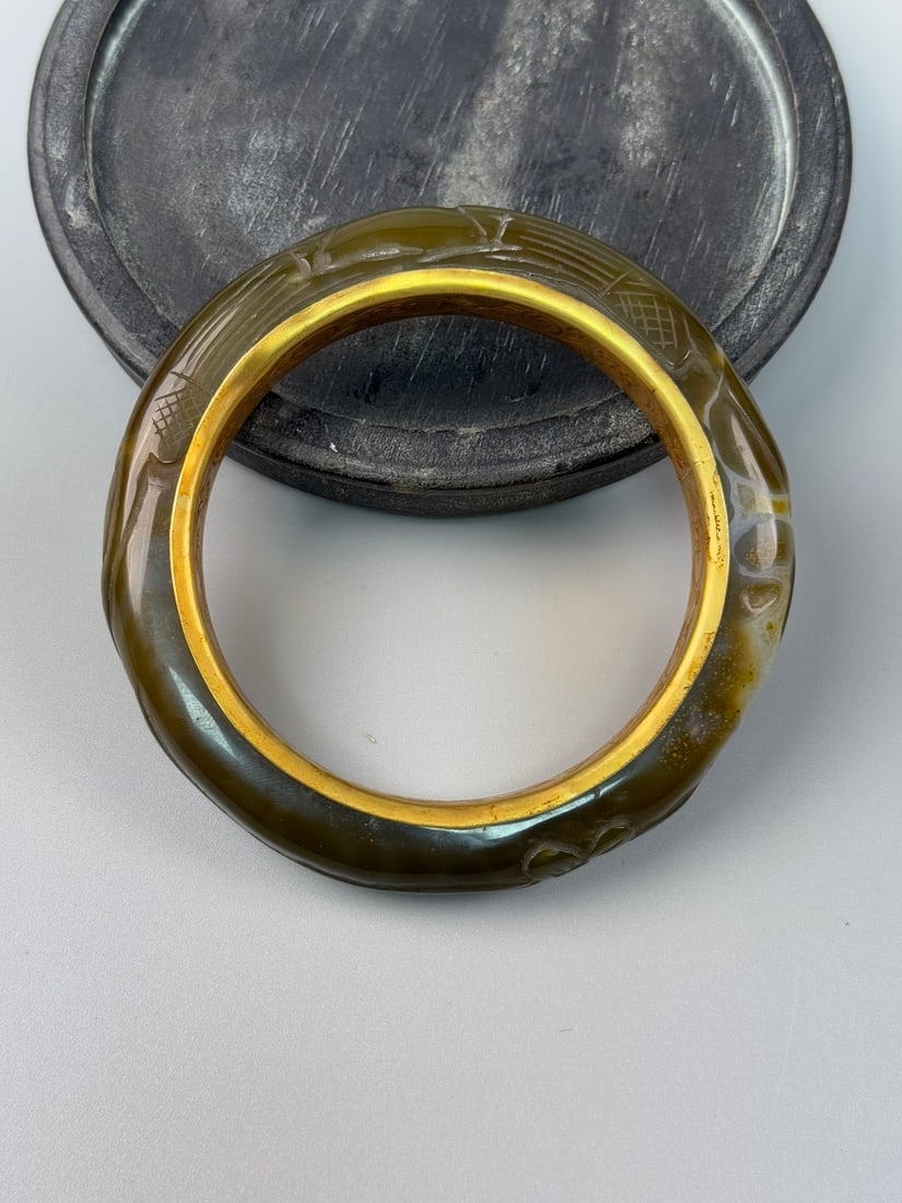 A Exquisite Agate Bracelet - 10