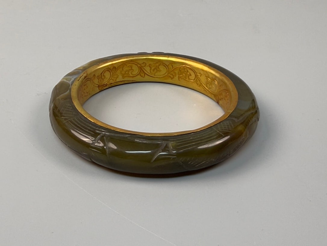 A Exquisite Agate Bracelet - 8