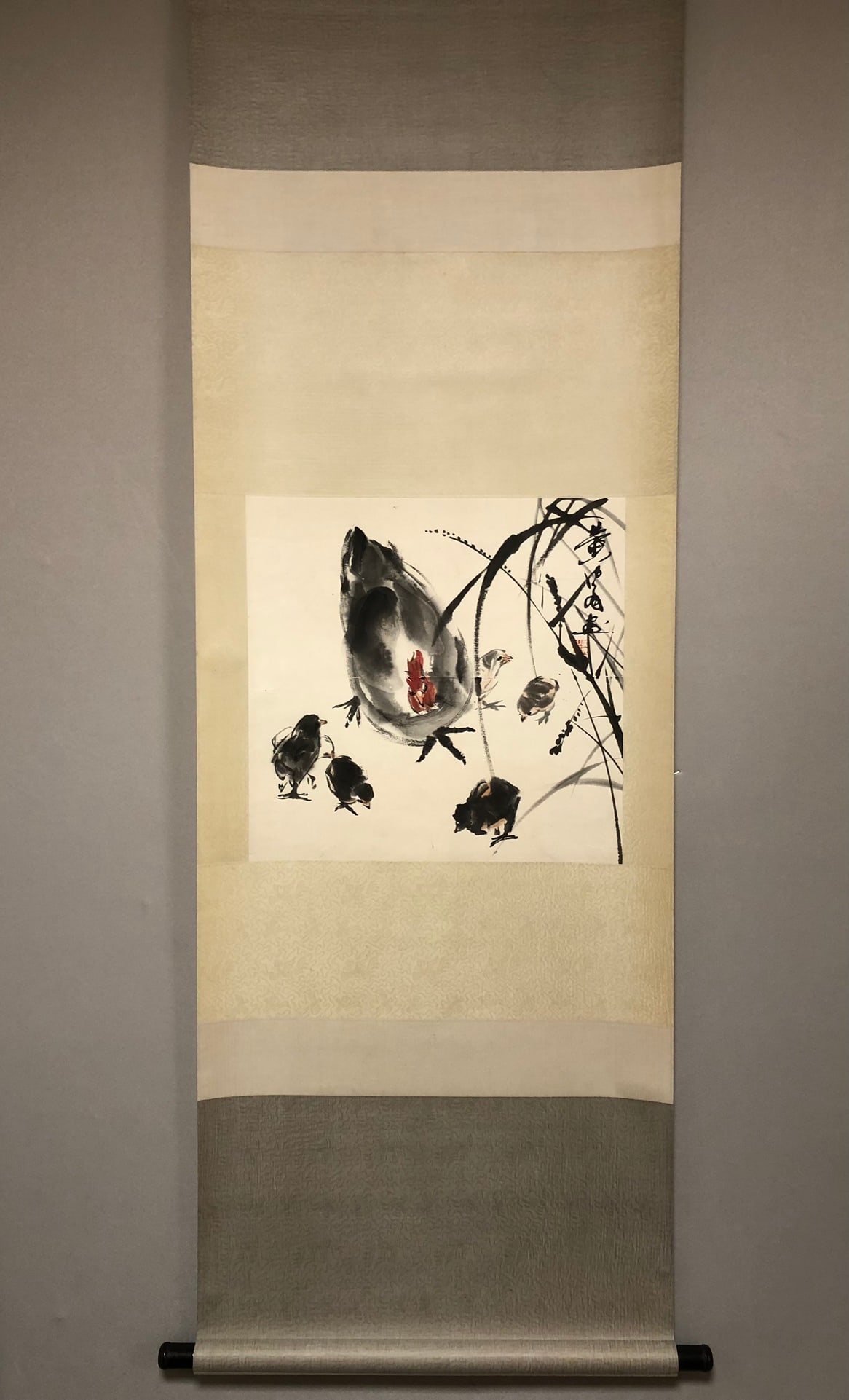 A Chinese Vertical Scroll Ink Painting of Flower and Bird on Paper: A Chinese Vertical Scroll Ink Painting of Flower and Bird on Paper,Modern Time of China,Huang Zhou,without frame size:18.5inx17.7in 