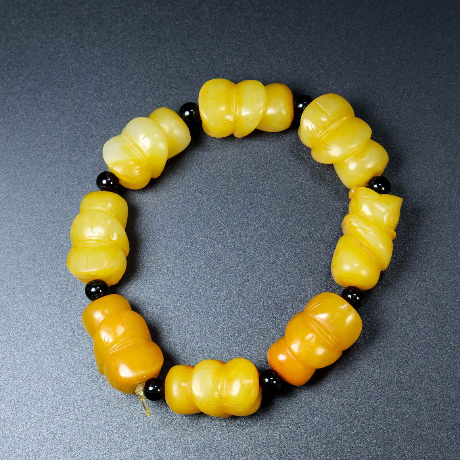 A Exquisite Hotan Jade Bracelet: A Exquisite Hotan Jade Bracelet,Han Dynasty, China 和田玉手串,中国汉代