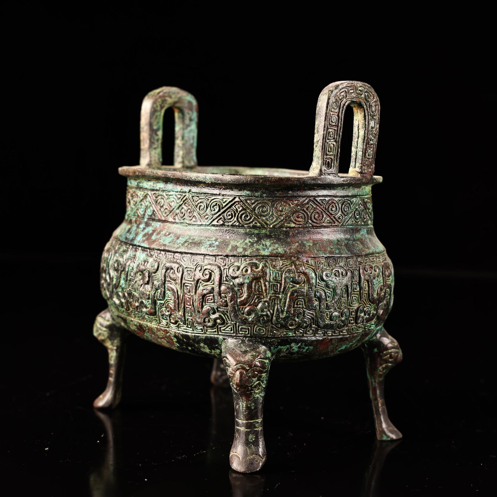 A Exquisite Bronze Tripod - 2