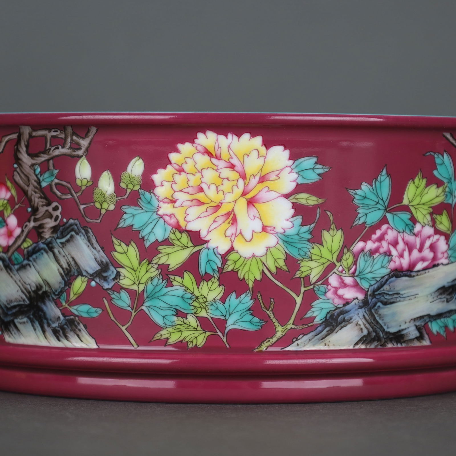A Exquisite Ruby Red Ground Enamel Flower Pattern Brush Washer - 5