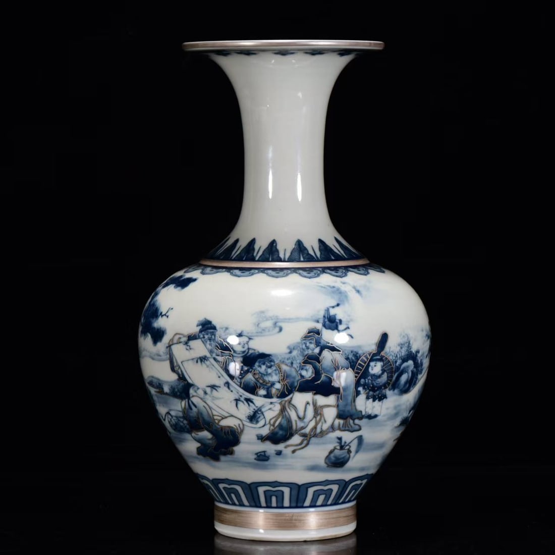 A Rare Blue and White Figures Pattern Painted Gold Vase: A Rare Blue and White Figures Pattern Painted Gold Vase,Qing Dynasty, China,Kangxi Six-character Mark,Size:10.2inx5.9in 青花人物纹描金瓶,中国