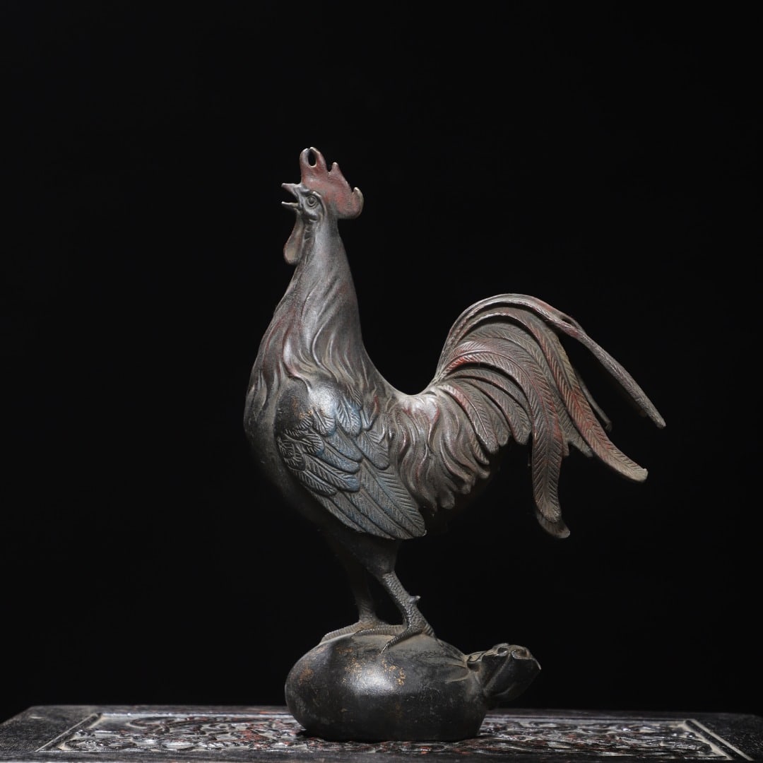 A Exquisite Gold Overlaid Bronze Fowl Ornament: A Exquisite Gold Overlaid Bronze Fowl Ornament,Qing Dynasty, China,Qianlong Four-character Mark,Size:26x18x3.9in,Weight:2880g 
