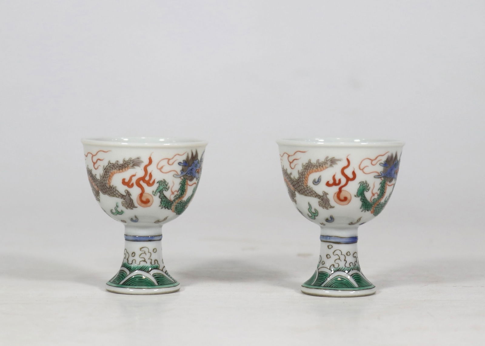 A Exquisite Blue and White Dragon Pattern Cup - 2