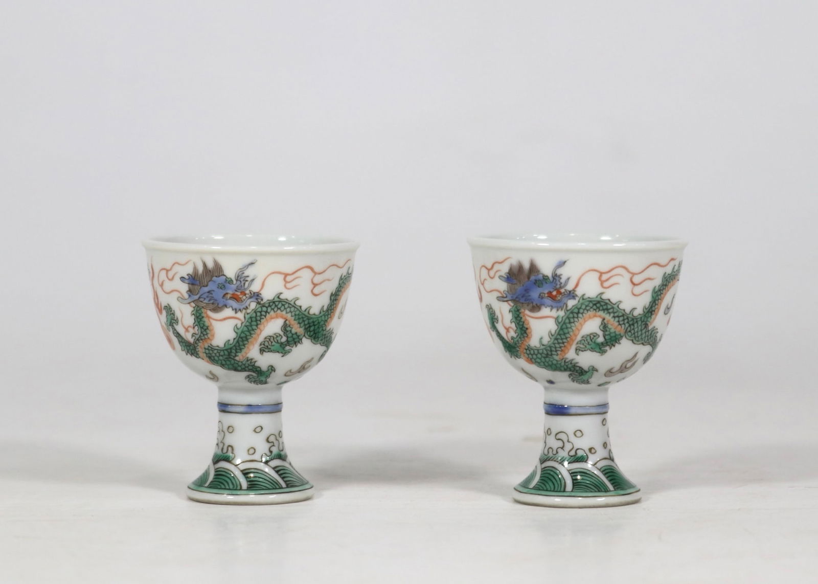 A Exquisite Blue and White Dragon Pattern Cup - 3