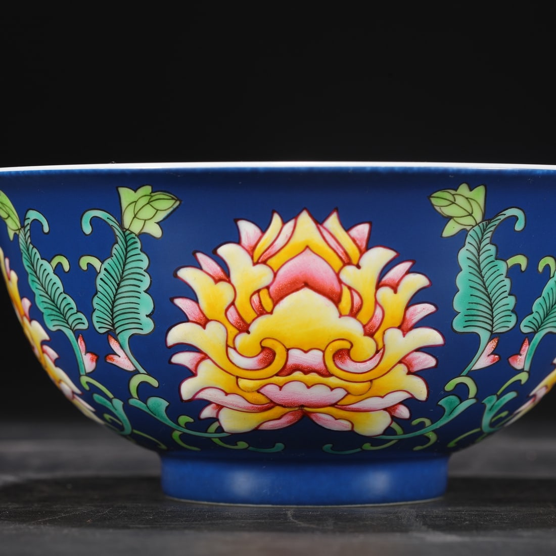 A Exquisite Enamel Flower Pattern Bowl - 3